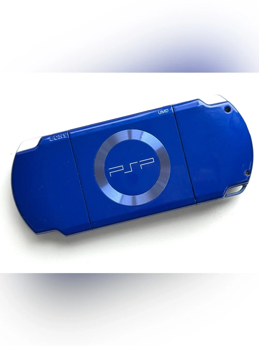 Metallic Blue PSP-2000 Console Limited Edition Madden NFL 09 Entertainment Pack